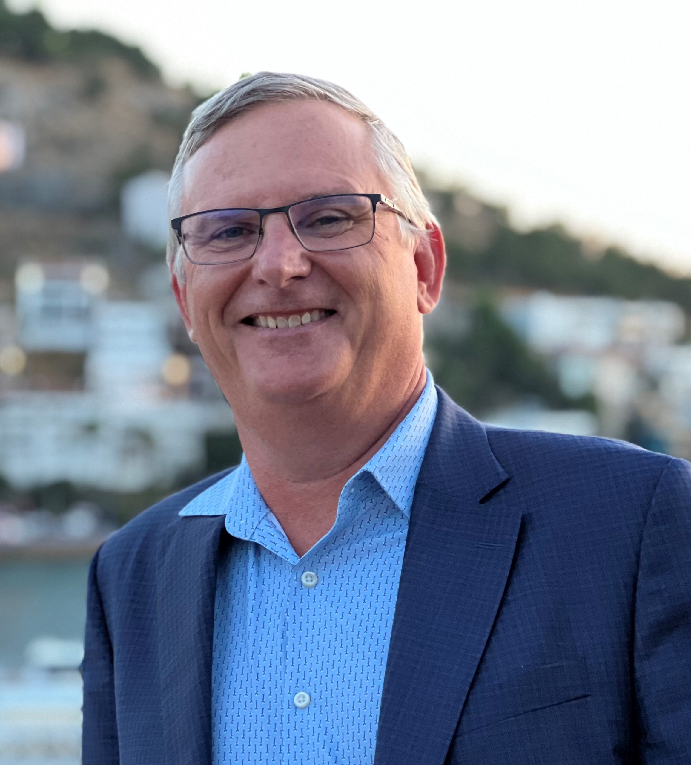 Photo of Dr. Bradley McIver