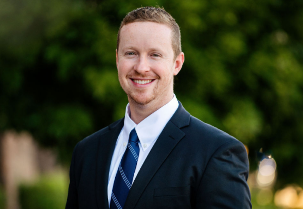 Photo of Dr. Greggory Peifer