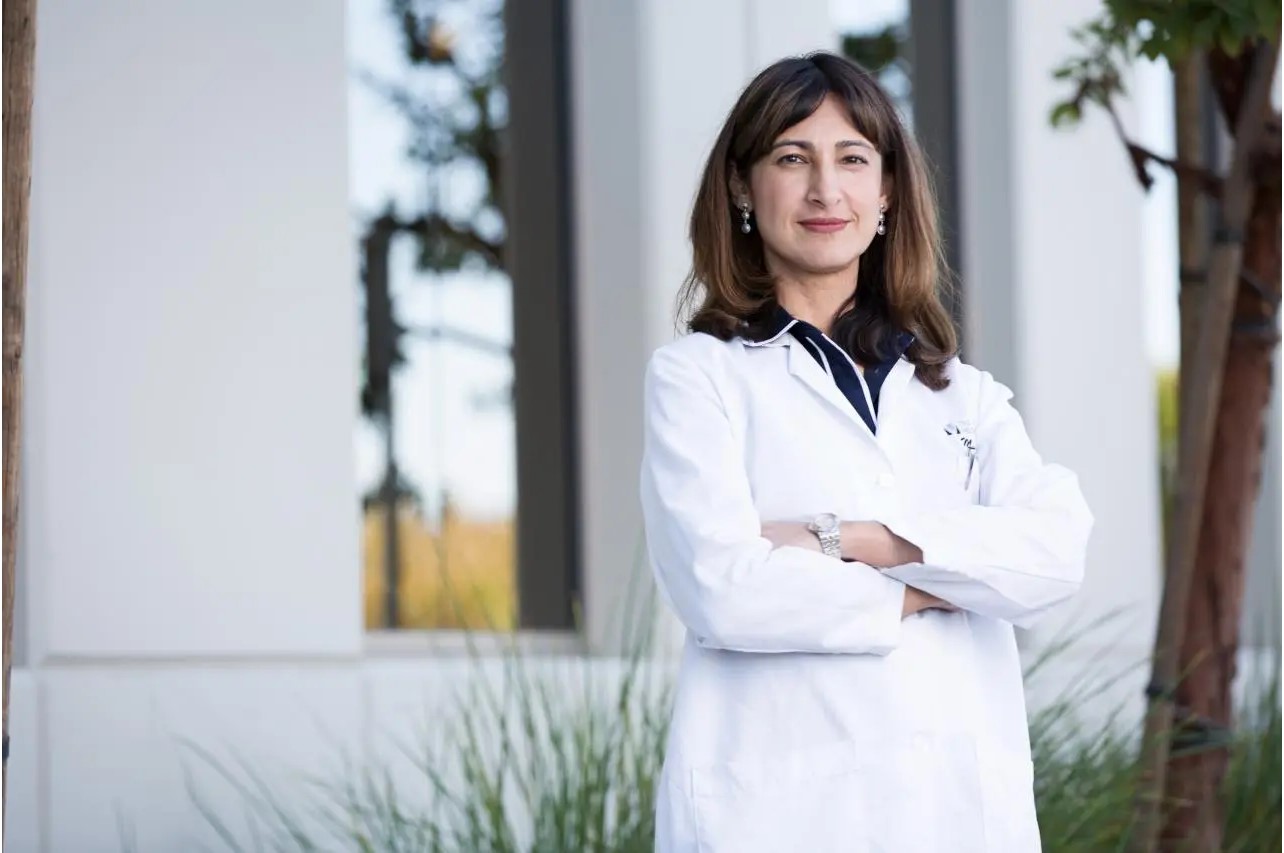 Photo of Dr. Monisha Crisell