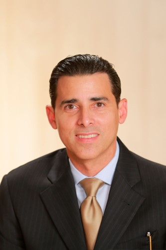 Photo of Dr. Damian Portela