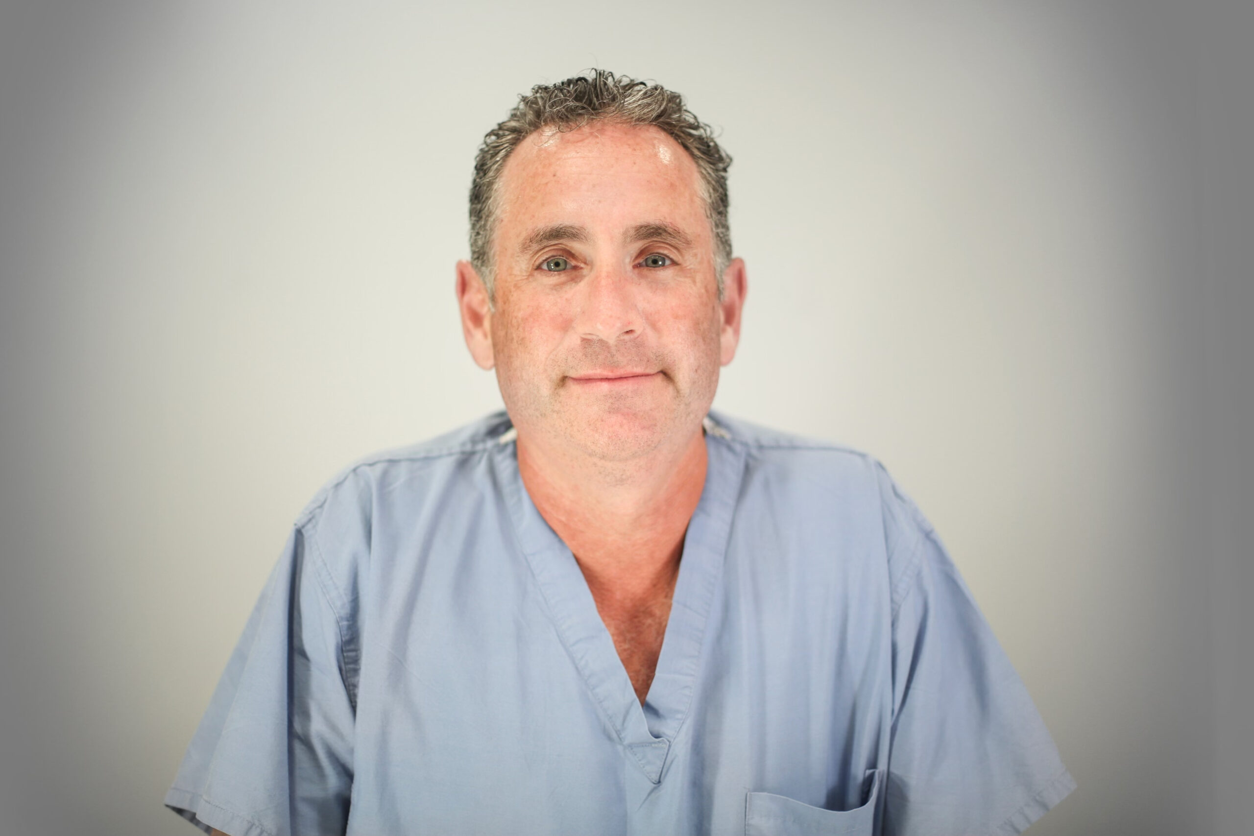 Photo of Dr. Robert Mordkin