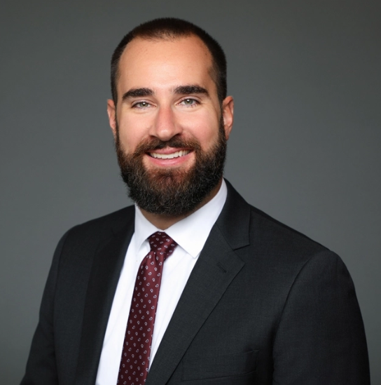 Photo of Dr. Derek De Mann